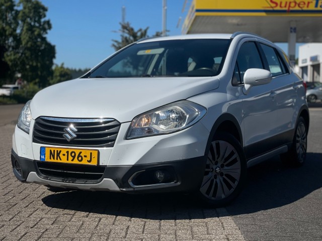 SUZUKI S-CROSS