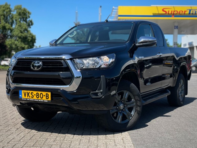 Toyota Hilux - 2.4-4D XTRA CAB PROFESSIONAL
