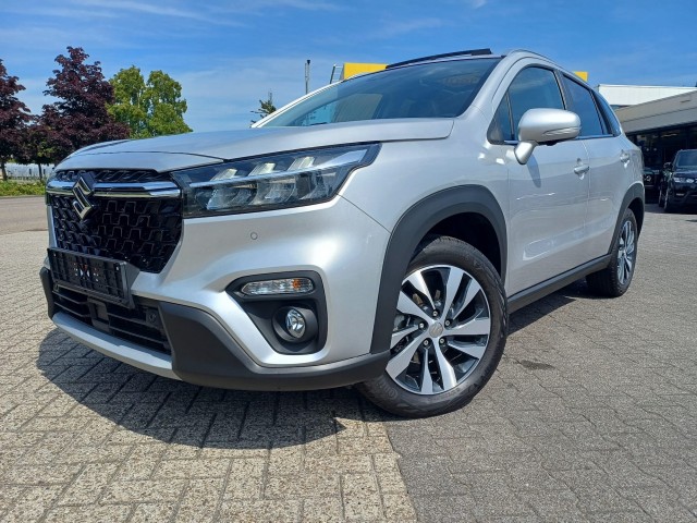 SUZUKI S-CROSS 1.4 STYLE PANORAMA 360 CAMERA KEYLESS NAVI HALF LEER, Autobedrijf Schuurhuis, Ommen