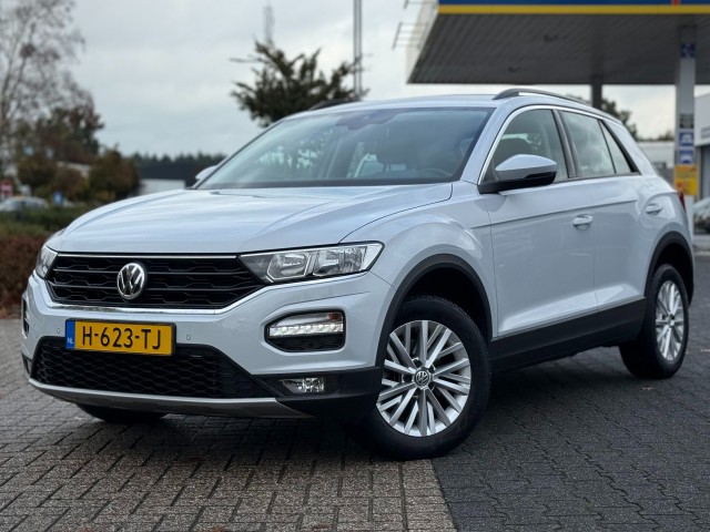 Volkswagen T-roc - 1.5 TSI DSG STYLE TREKHAAK 1500KG