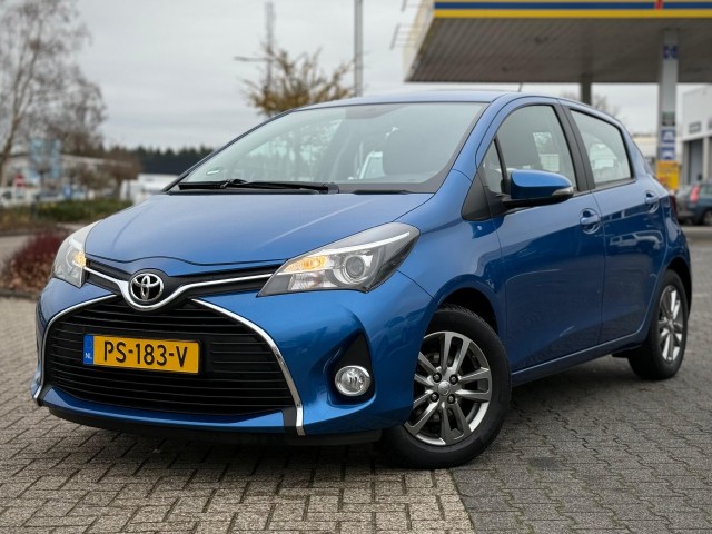 TOYOTA YARIS 1.3 VVT-I COMFORT CAMERA AIRCO LM, Autobedrijf Schuurhuis, Ommen