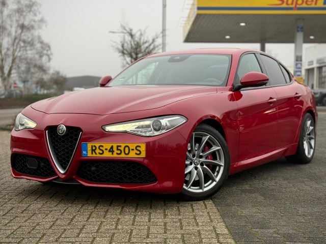 ALFA ROMEO GIULIA 2.0T 200PK LEER CAMERA, Autobedrijf Schuurhuis, Ommen