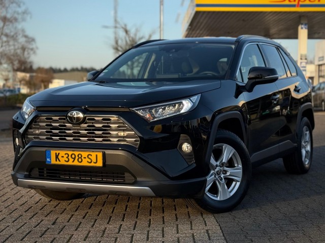 Toyota Rav4 - 2.0 HAND GESCHAKELD 2.000KG TREK GEWICHT