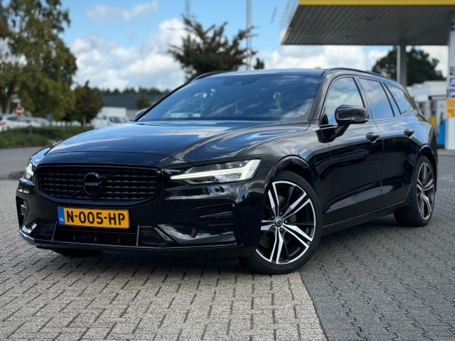 Volvo V60 - 2.0 B5 250PK R-DESIGN TREKHAAK NL-AUTO 