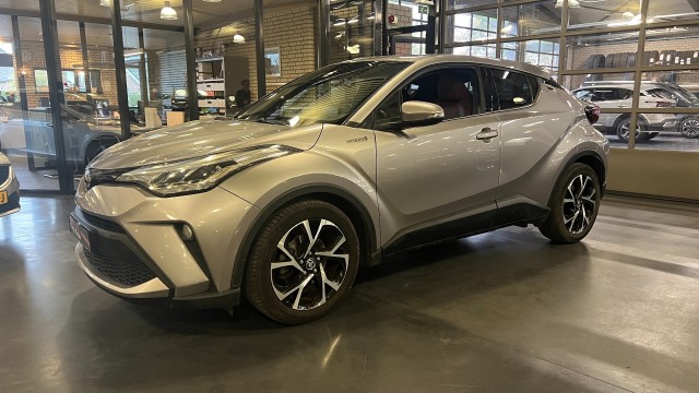 TOYOTA C-HR 1.8 HYBRID EXECUTIVE, Autobedrijf v.d. Elzen, VOLKEL