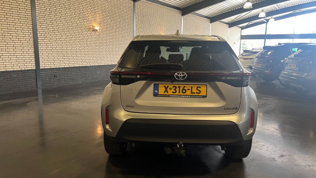 TOYOTA, YARIS