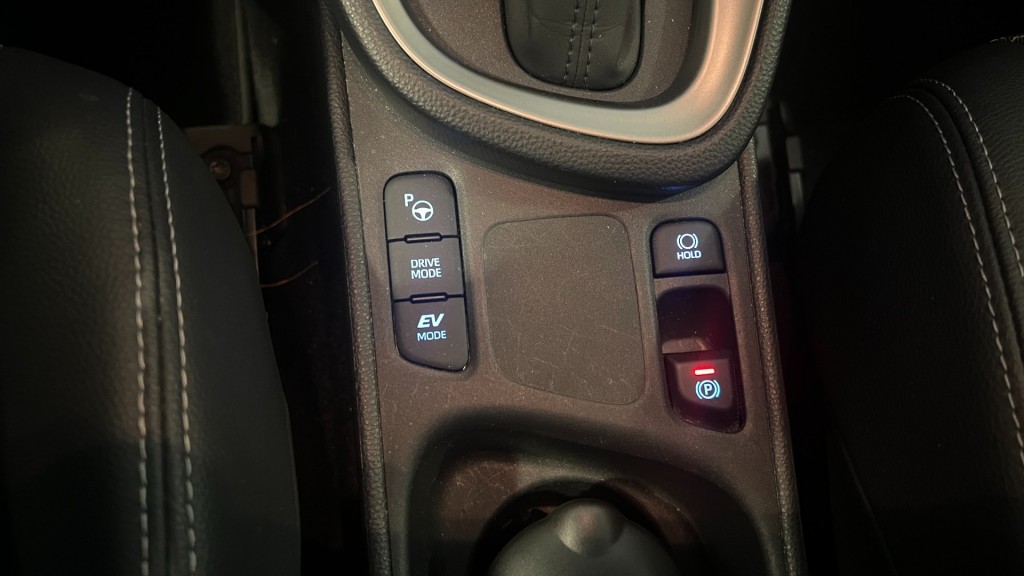 TOYOTA, YARIS
