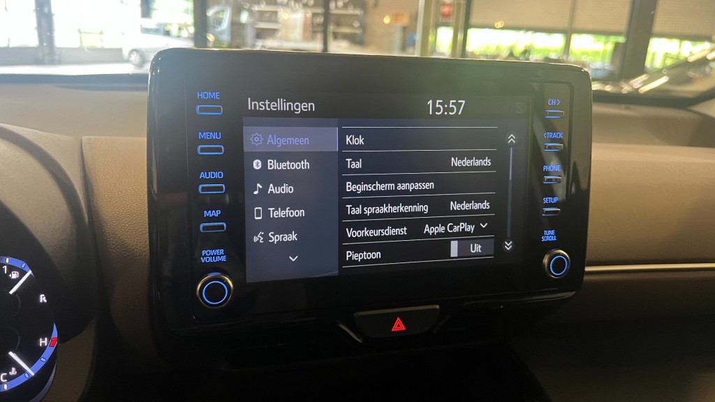 TOYOTA, YARIS