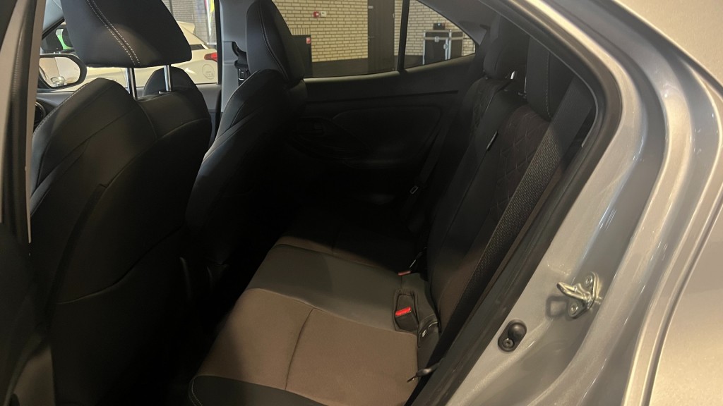 TOYOTA, YARIS