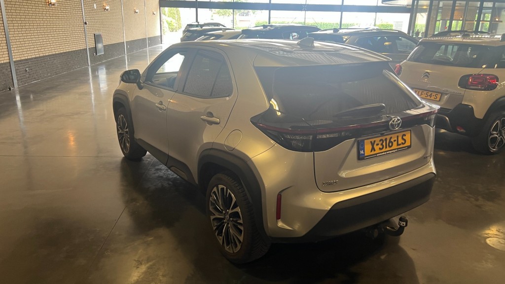 TOYOTA, YARIS