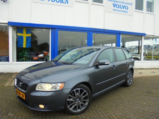 VOLVO V50 2.4I, AUT,LEDER,TREKH,ORG.NL,NW MODEL! NIEUWSTAAT!, Van der Voorn - Volvo Occasions, LISSERBROEK