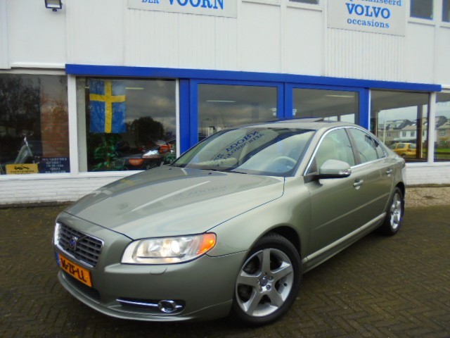 VOLVO S80 2.5 T SUMMUM,AUT.LEDER,SCHUIFD,TREKH,ORG.NL NW ST!! , Van der Voorn - Volvo Occasions, LISSERBROEK