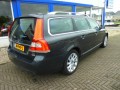 VOLVO V70 2.0 T4 POLAR+.AUT,LEDER,SCHUIFD,TREKH,ORG NL, NW STAAT! , Van der Voorn - Volvo Occasions, LISSERBROEK
