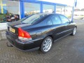 VOLVO S60 2.4 D5 MOMENTUM,SPACEBAL,LM 17 INCH, TREKH, TOP O/H PRACHTSTAAT!! , Van der Voorn - Volvo Occasions, LISSERBROEK