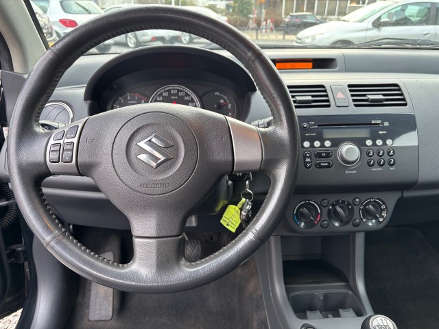 SUZUKI SWIFT 1.3 Shogun Autobedrijf van der Weide, 8471 ZX WOLVEGA