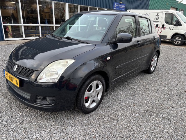 SUZUKI SWIFT 1.3 Shogun Autobedrijf van der Weide, 8471 ZX WOLVEGA