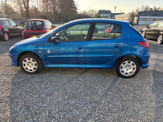 PEUGEOT 206 1.4 Generation Autobedrijf van der Weide, 8471 ZX WOLVEGA