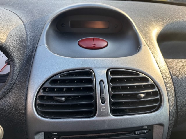 PEUGEOT 206 1.4 Generation Autobedrijf van der Weide, 8471 ZX WOLVEGA
