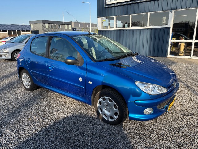 PEUGEOT 206 1.4 Generation Autobedrijf van der Weide, 8471 ZX WOLVEGA