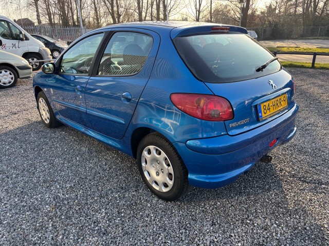 PEUGEOT 206 1.4 Generation Autobedrijf van der Weide, 8471 ZX WOLVEGA