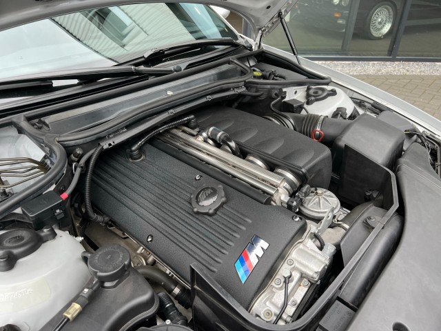 BMW M3 M3 Coupe, Handgeschakeld, Origineel Nederlands Autobedrijf W. Verstappen, 5405 ND Uden