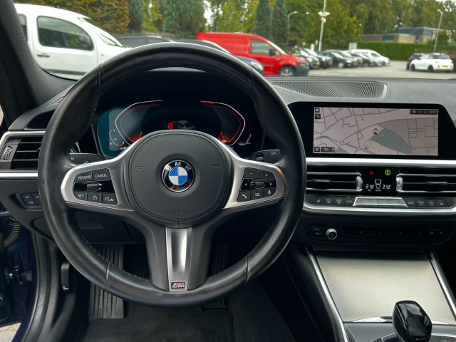 BMW 3-SERIE 320I Sport,Vol Leer,HUD,LED,Lane Ass.,Live Cockpit,NaviPro,Digi Autobedrijf W. Verstappen, 5405 ND Uden