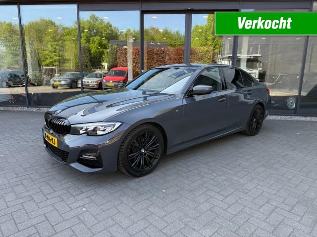 BMW 3-SERIE 320i M-Sport,LED,NaviPro,Lane Ass.,Half Leder,Carpay,Clima,Cruis Autobedrijf W. Verstappen, Uden