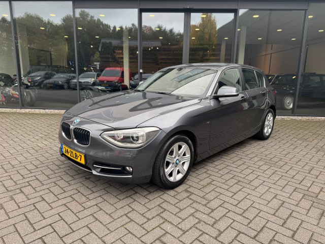 BMW 1-SERIE 118i 170pk Sportline,Leer,Xenon,Navi,Clima,Cruise,Dealer OH Autobedrijf W. Verstappen, Uden