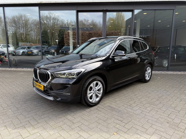Bmw X1 - xDrive25e High Exe,Leer,Pano,HUD,Stoelverw,Camera,Carplay,Clima,Cruise,Dealer OH