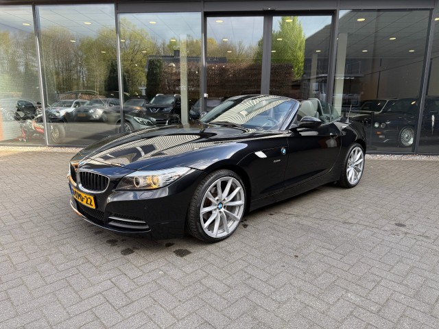 BMW Z4 sDrive20i High Exe,Xenon,Sportleer,NaviPro,Stoelverw,Clima,HiFi,Dealer OH,Cruise, Autobedrijf W. Verstappen, Uden