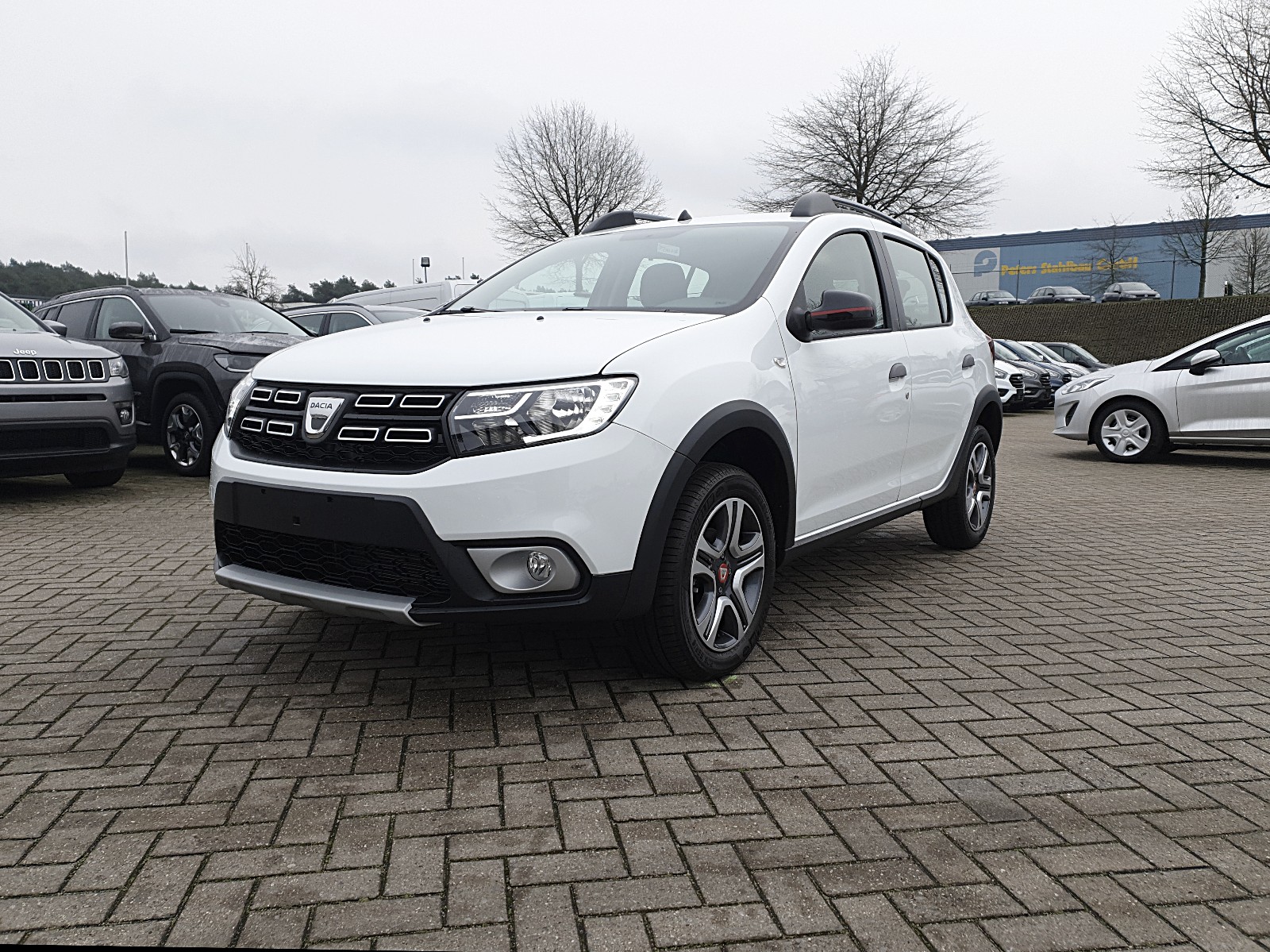 Dacia Sandero - Stepway 0.9 TCE 90PS Prestige Klimaautomatik Navi Rückf.Kamera P