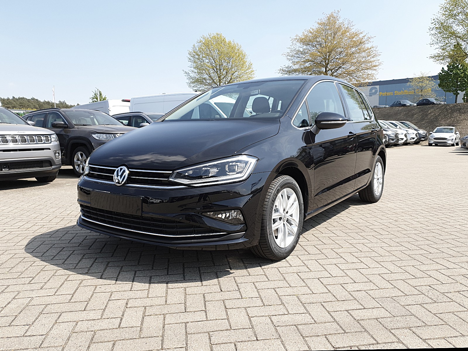 Volkswagen Golf sportsvan - 1.5 TSI OPF ACT 150PS DSG Highline Voll-LED Sitzheizung Klimaaut