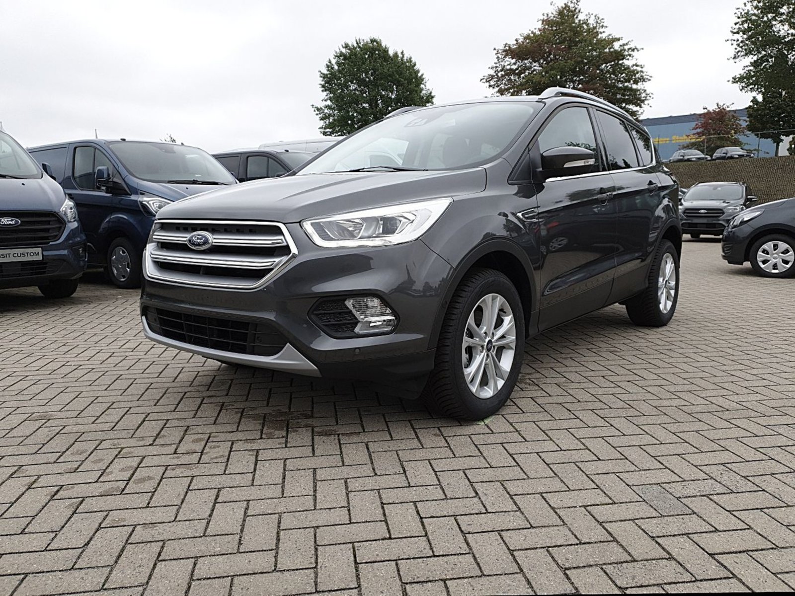 Ford Kuga - 1.5 150PS Ecoboost Titanium Voll-Leder Klimaautomatik Ganzjahres