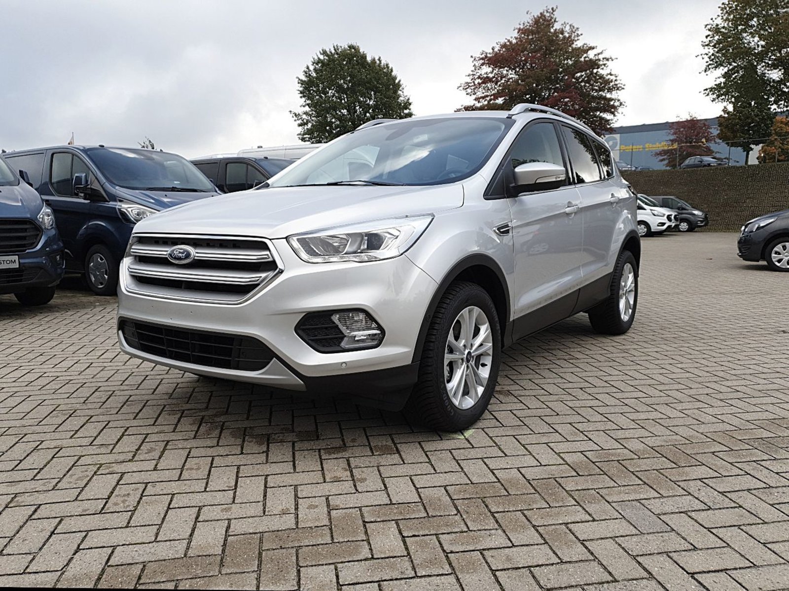 Ford Kuga - 1.5 150PS Ecoboost Titanium Voll-Leder Klimaautomatik Ganzjahres