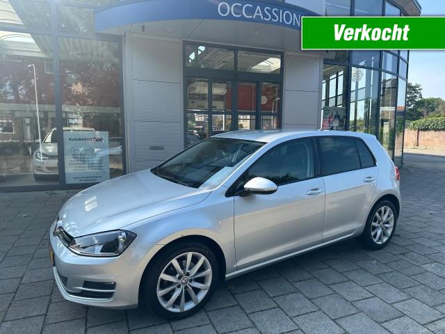 VOLKSWAGEN GOLF 1.6 TDI HIGHL. BLM-5DEURS-LMV-ECC-PDC-NAVI-ETC- MOOIE AUTO!!!, Autobedrijf Abe, Steenwijk