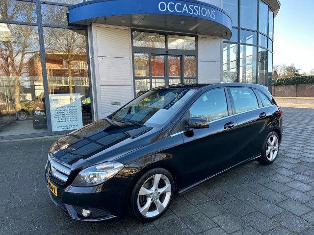 MERCEDES-BENZ B-KLASSE 180 CDI AMBITION-LMV-ECC-PDC-NAVI-NIEUWE DISTR.RIEM-MOOI!!!, Autobedrijf Abe, Steenwijk