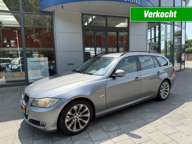 BMW 3-SERIE 318D CORP. L. BNS L-LMV-ECC-PDC-NAVI-LEER!!, Autobedrijf Abe, Steenwijk