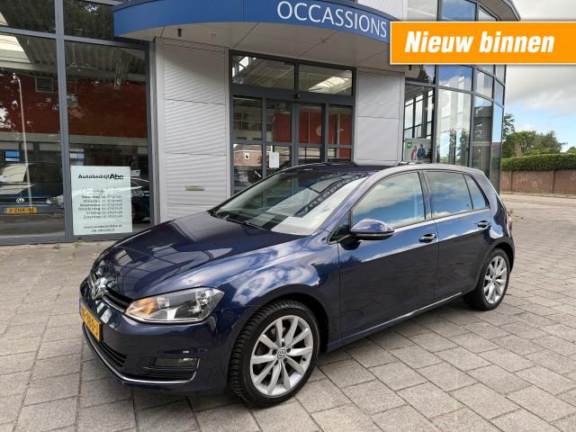 VOLKSWAGEN GOLF 1.6 TDI CON. SER-5DEURS-LMV-ECC-PDC-NAVI-LEER-PDC-66.000KM-UNIEK!!!!, Autobedrijf Abe, Steenwijk