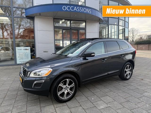 VOLVO XC60 2.0T SUMMUM 203 PK-LEER-PANO/SCHUIFDAK-NAVI-XENON-ETC-LPG G3!!!, Autobedrijf Abe, Steenwijk