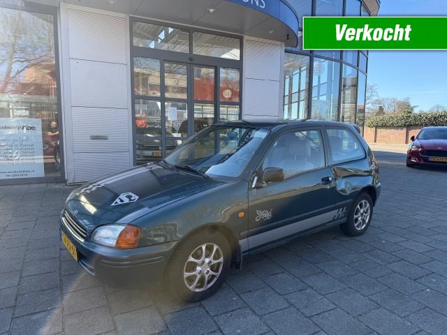 TOYOTA STARLET 1.3-16V GLI-LMV-AUTOMAAT-MEENEEMPRIJS!!, Autobedrijf Abe, Steenwijk