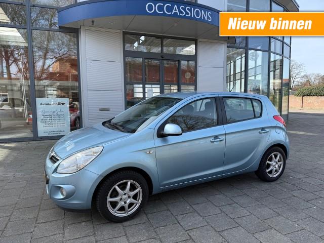 HYUNDAI I20 1.2I DYNAMIC-5 DEURS-LMV-AIRCO-CRUISE-MEENEEMPRIJS!!, Autobedrijf Abe, Steenwijk
