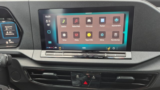 VOLKSWAGEN CADDY MAXI 2.0 TDi BleuMotion Euro 6 geschikt voor 1 rolstoel nieuw leverbaar bij Mobility4all