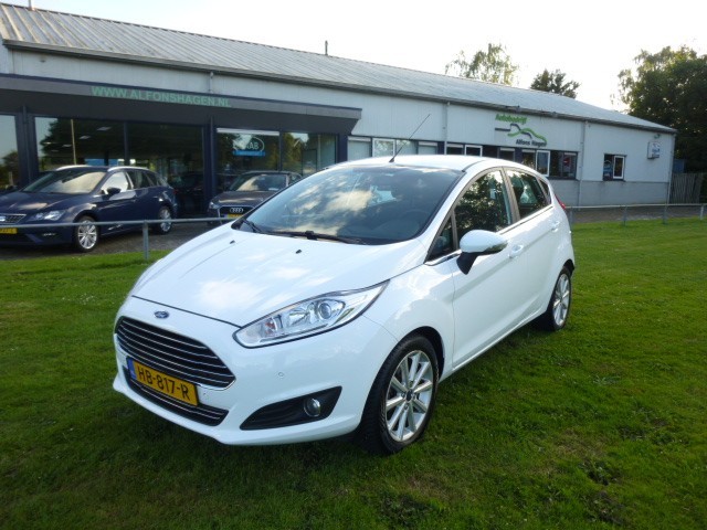 Ford Fiesta - 1.0 ECOB. TITANIUM /  N.A.P. /