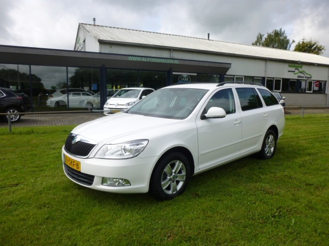 SKODA OCTAVIA 1.2 TSI AMBITION BNS  6 Maanden garantie, Autobedrijf Valster Hagen, Heeten