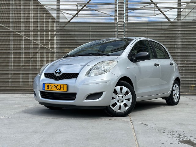 TOYOTA YARIS 1.3 VVT-I COMFORT AIRCO  LAGE KM !!, Autobedrijf Boot, Woerden