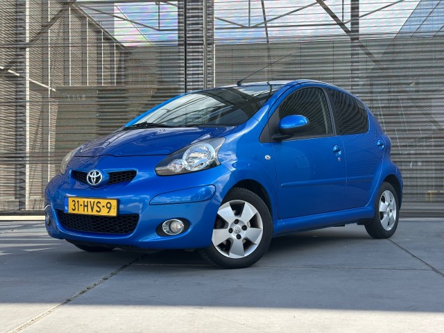 TOYOTA AYGO 1.0-12V DYNAMIC BLUE AIRCO/LM VELGEN APK 29-4-2026 !!, Autobedrijf Boot, Woerden