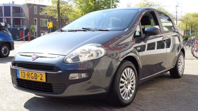 FIAT PUNTO 1.3 M-JET DYNAMIC, Autobedrijf de Limbeek B.V., Eindhoven