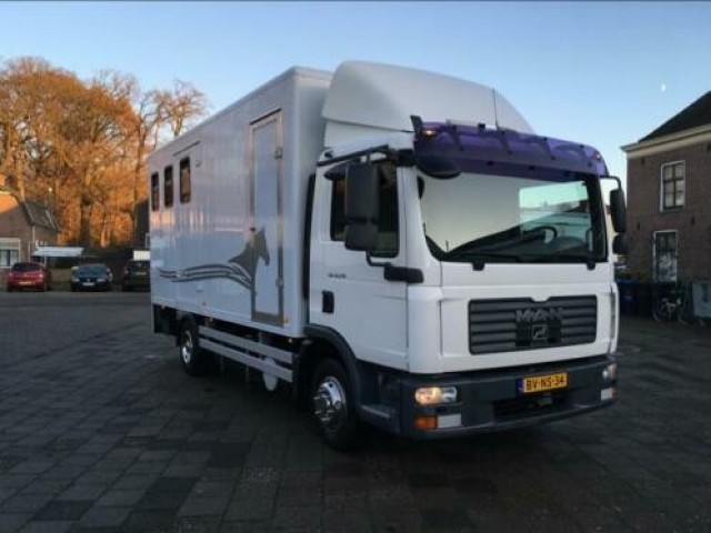 MAN TGL 12.210 PAARDENWAGEN, Autobedrijf T. van Rijn, ANKEVEEN