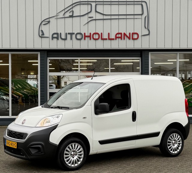 FIAT FIORINO 1.4 57KW 78PK BENZINE CNG AARDGAS EURO 6 AIRCO/ NAVIGATIE/ PARKEERSENSOREN/ 100% DEALERONDERHOUDEN, Autoholland Van