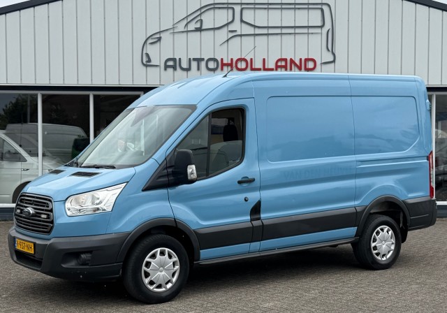 FORD TRANSIT 2.0 TDCI 96KW 130PK L2H2 EURO 6 AIRCO/ CRUISE CONTROL/ NAVI/ CAMERA/ 100% DEALERONDERHOUDEN, Autoholland Vans B.V.,